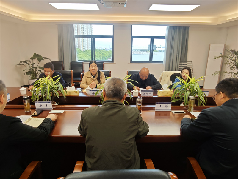 国投公司外部董事徐玲一行调研市保安公司